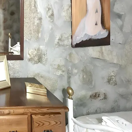 Welcoming House In Agueda With Shared Pool 70 M² *